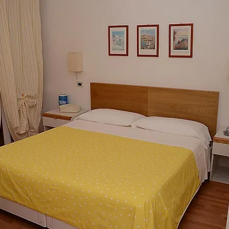 Kinda Hotel 3*
