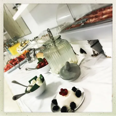 Otel Kinda 3*
