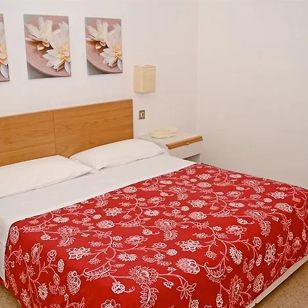Kinda Hotel