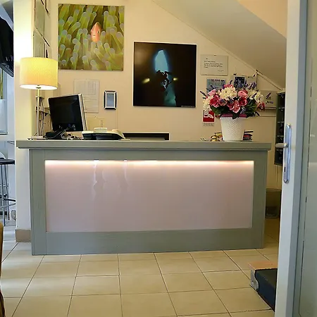 Kinda Hotel